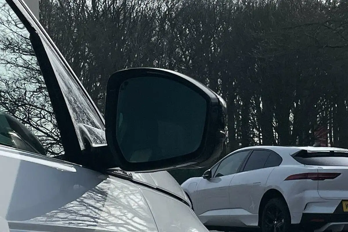 2021-land-rover-discovery-sport-20-d200-r-dynamic-se-big-46