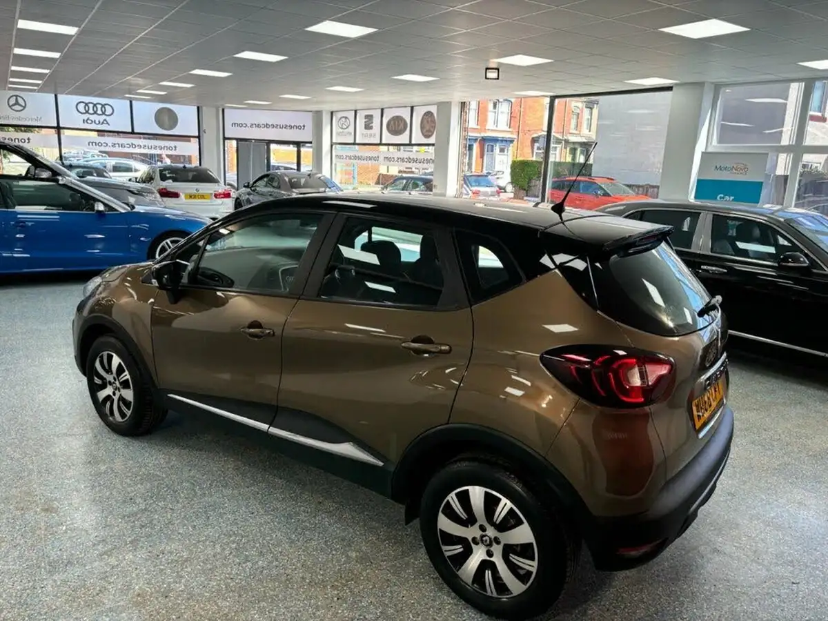 2018-renault-captur-09-tce-play-big-5
