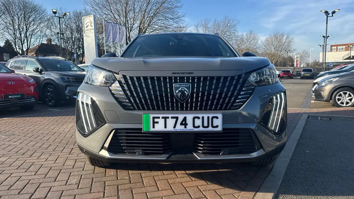 2025-peugeot-2008-suv-e-allure-136ps-50kwh-big-7