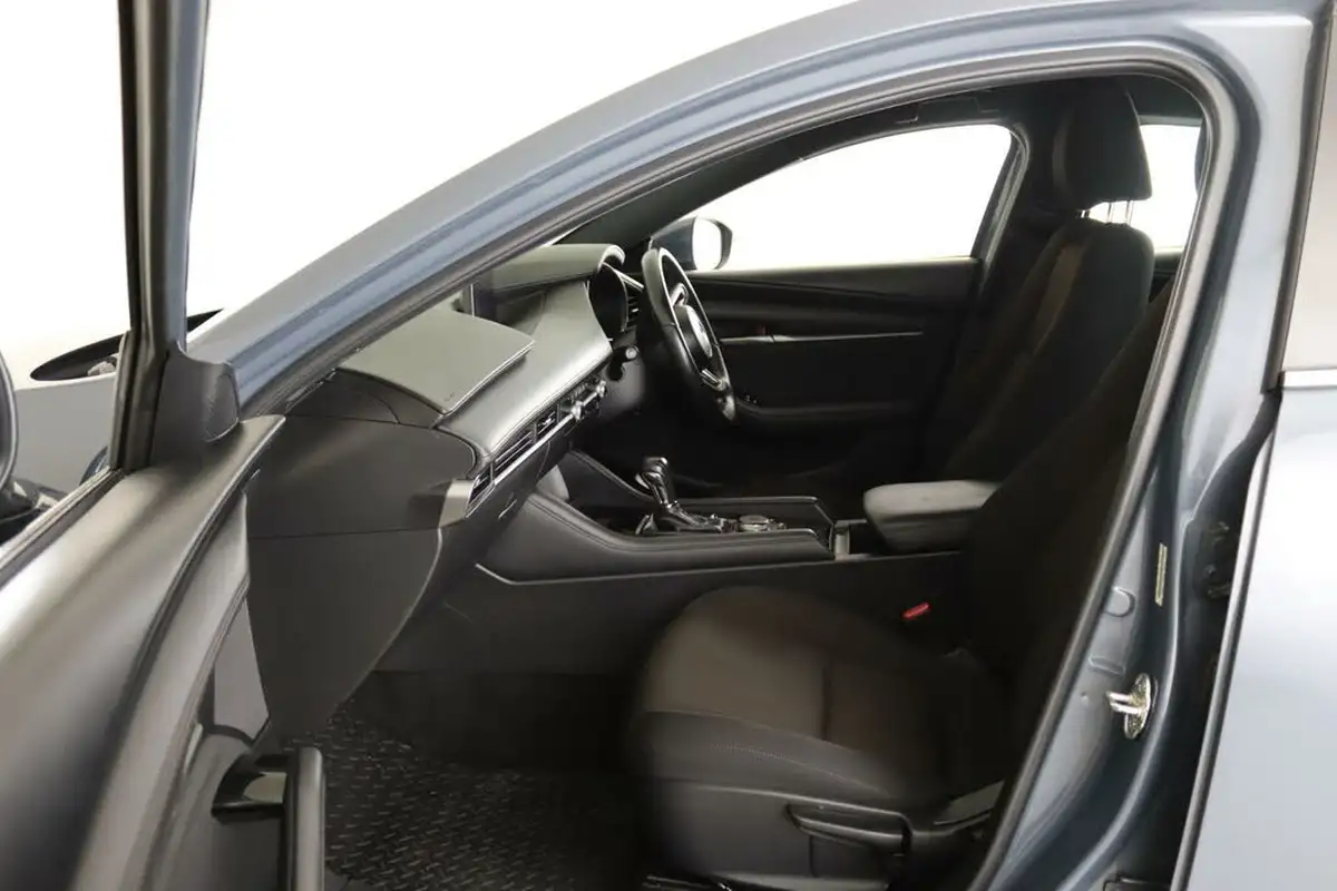 2020-mazda-mazda3-20-se-l-122ps-hatchback-5d-auto-big-10