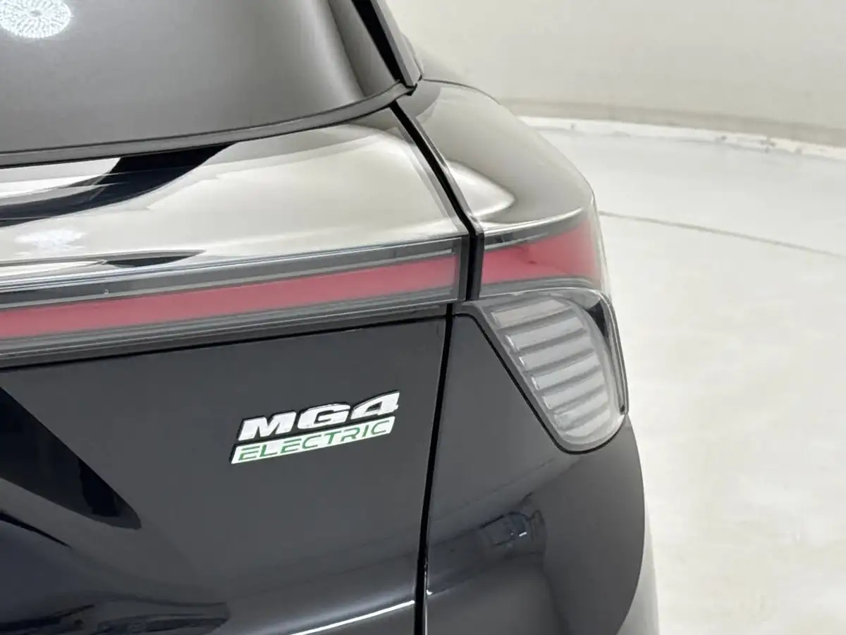 2024-mg-mg4-e-trophy-ev-203ps-long-big-29