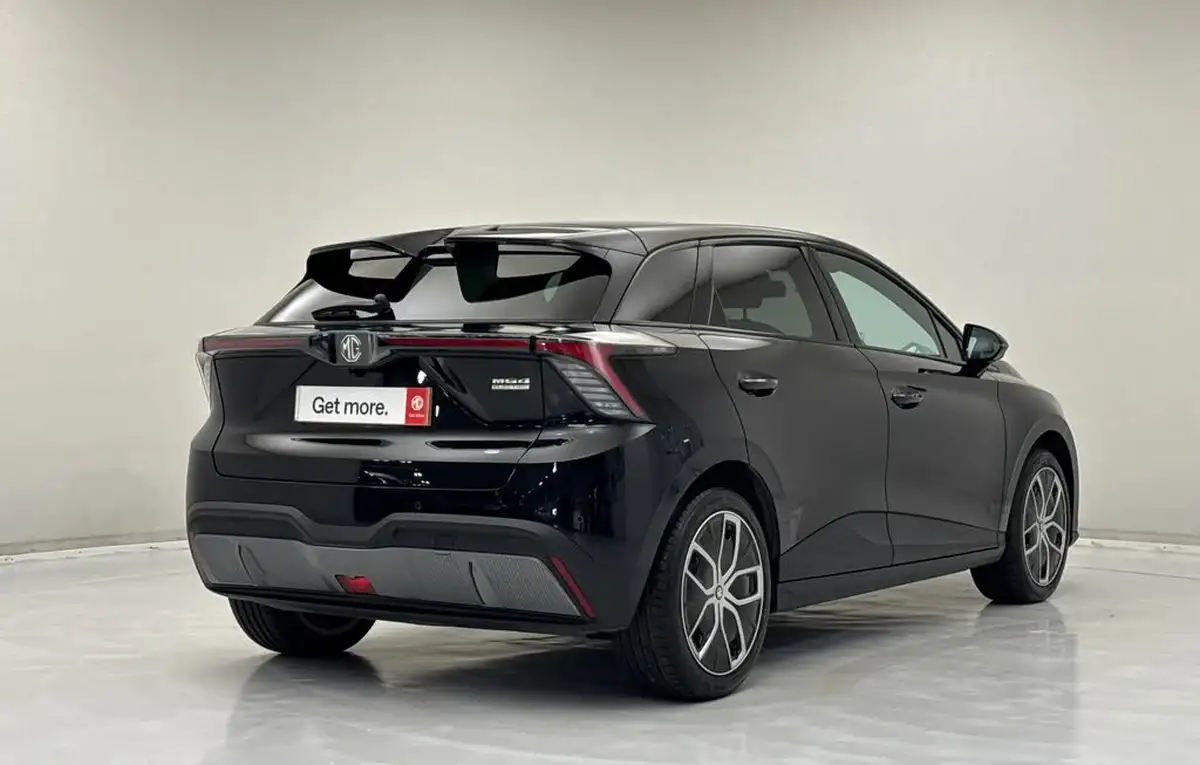 2024-mg-mg4-e-trophy-ev-203ps-long-big-5