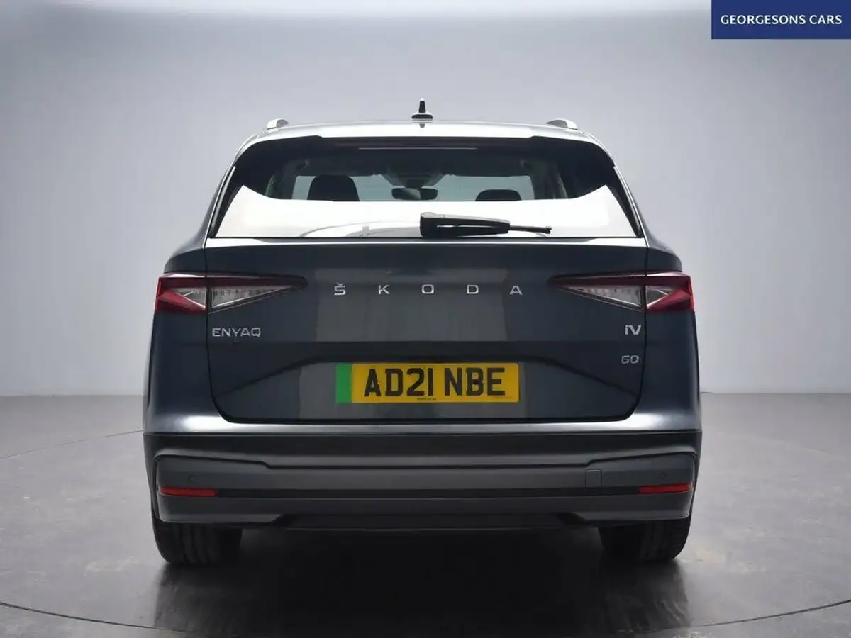2021-skoda-enyaq-e-60-eco-suite-62-kwh-big-7