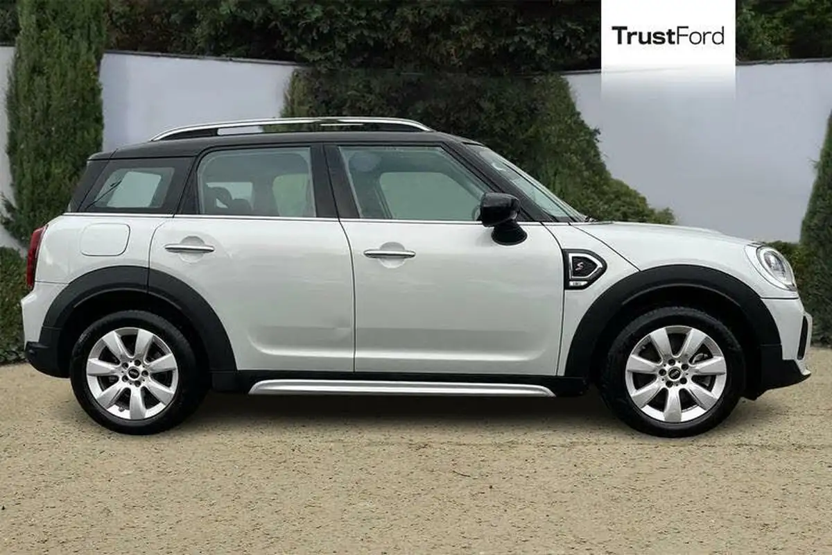 2021-mini-countryman-20-cooper-s-classic-big-2
