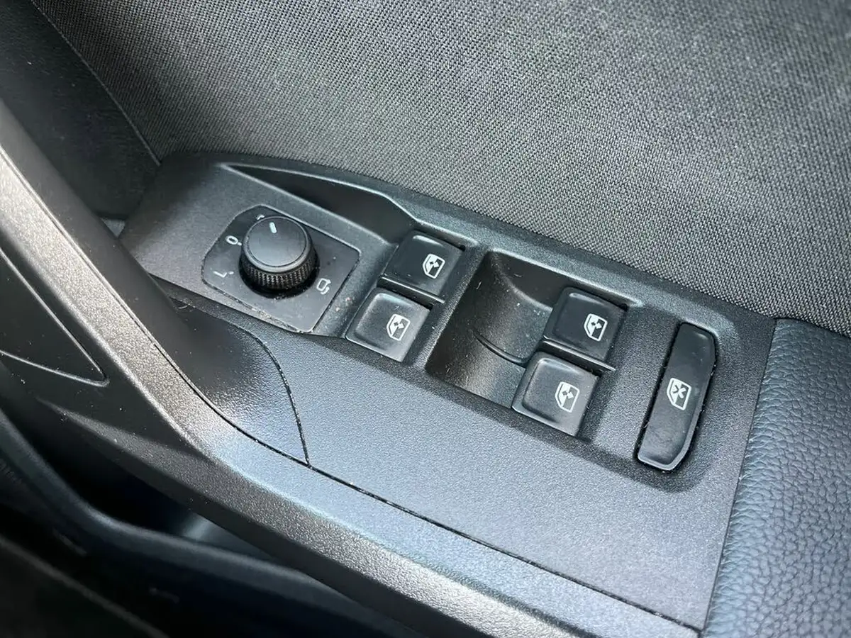 2022-seat-ibiza-10-tsi-fr-95ps-big-29