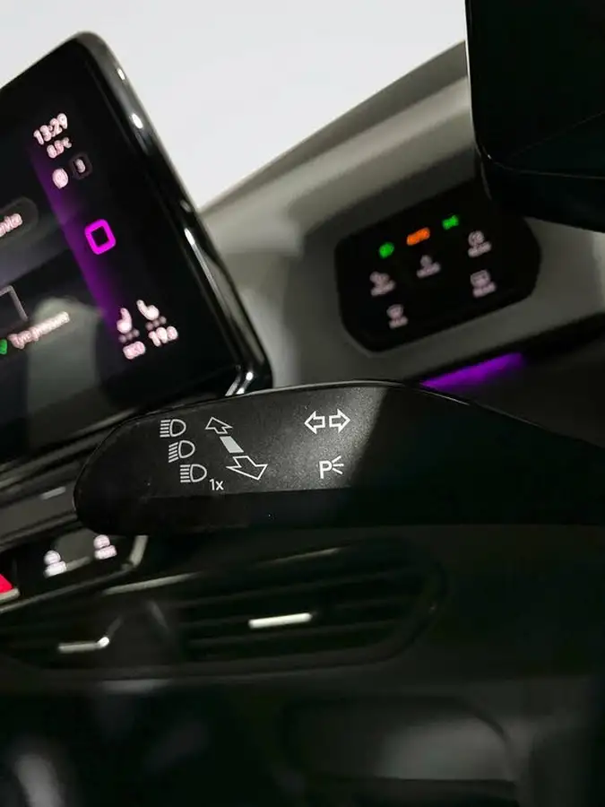 2020-volkswagen-id3-e-first-edition-big-16