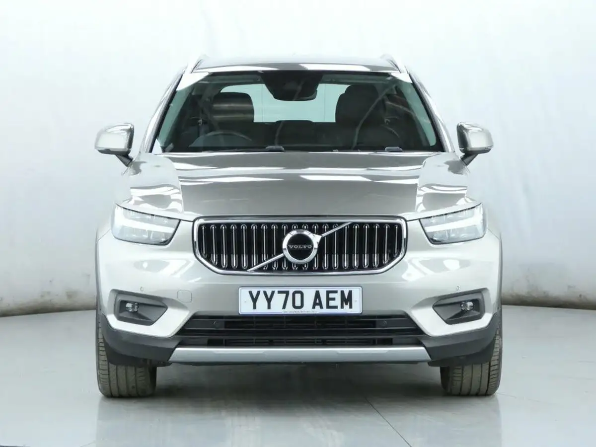 2020-volvo-xc40-15-t3-inscription-geartronic-big-2