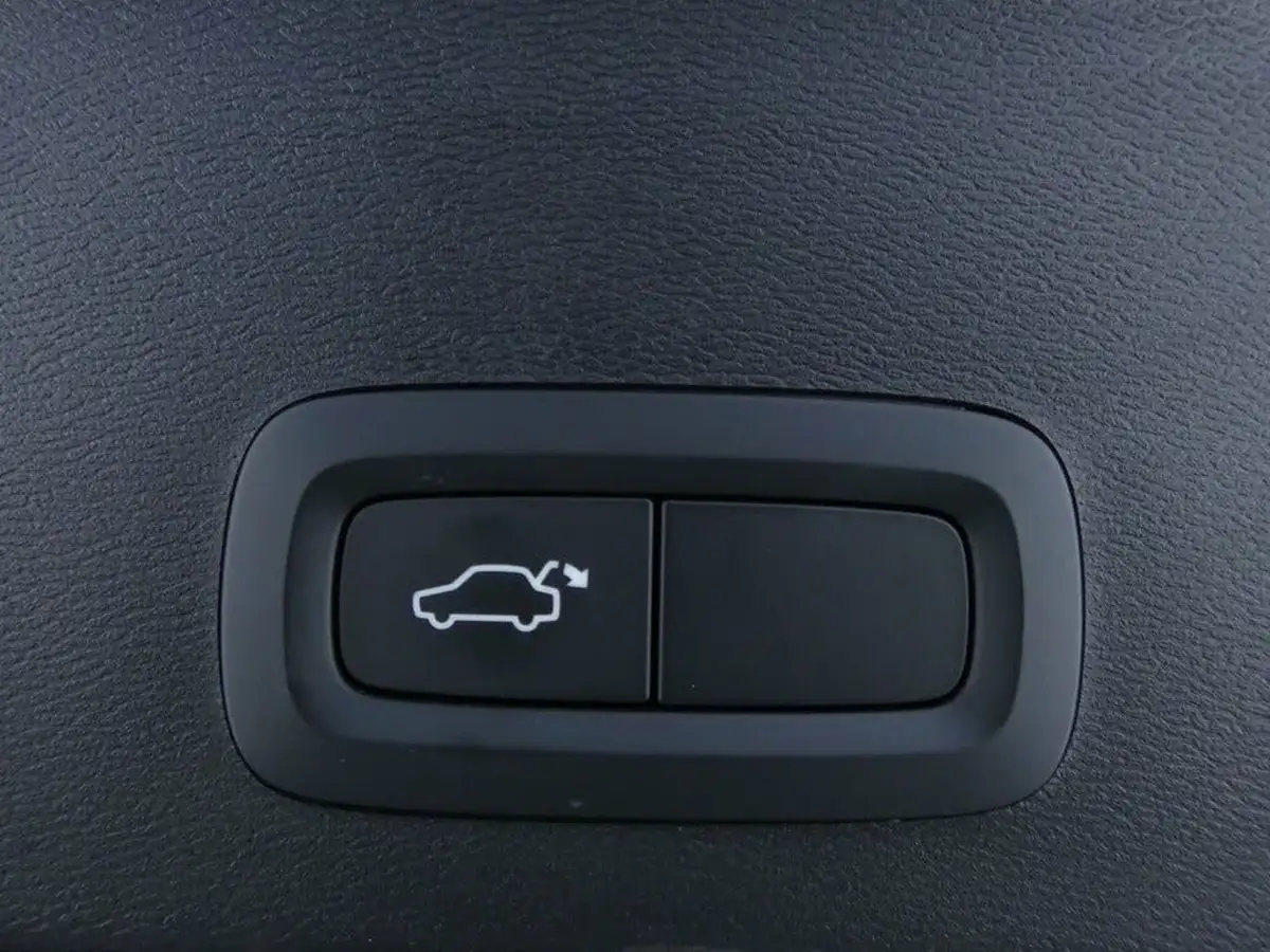 2020-volvo-xc40-15-t3-inscription-geartronic-big-20