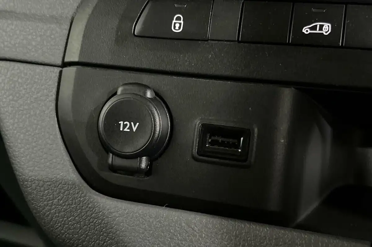 2022-citroen-dispatch-20bluehdi-driver-pro-m-1400-180pseu6d-eat8-auto-big-33