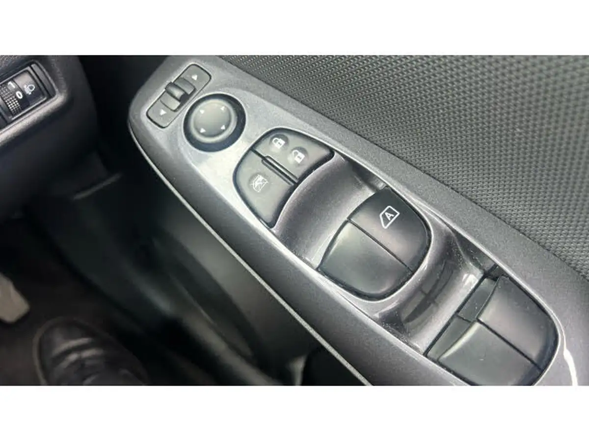 2023-nissan-juke-10-dig-t-acenta-dct-big-24