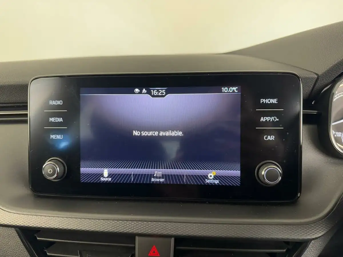 2021-skoda-scala-15-tsi-se-dsg-big-44