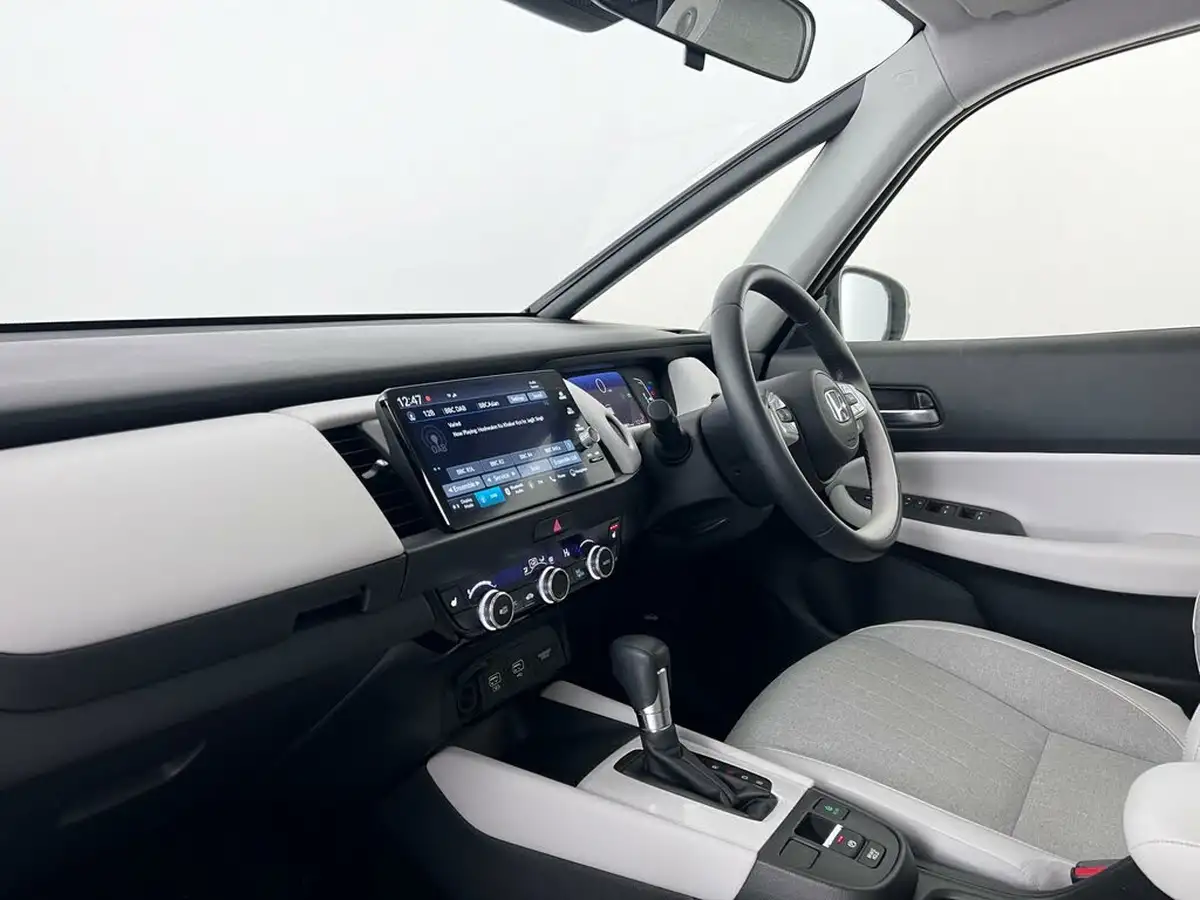 2022-honda-jazz-15-i-mmd-ex-107ps-big-15