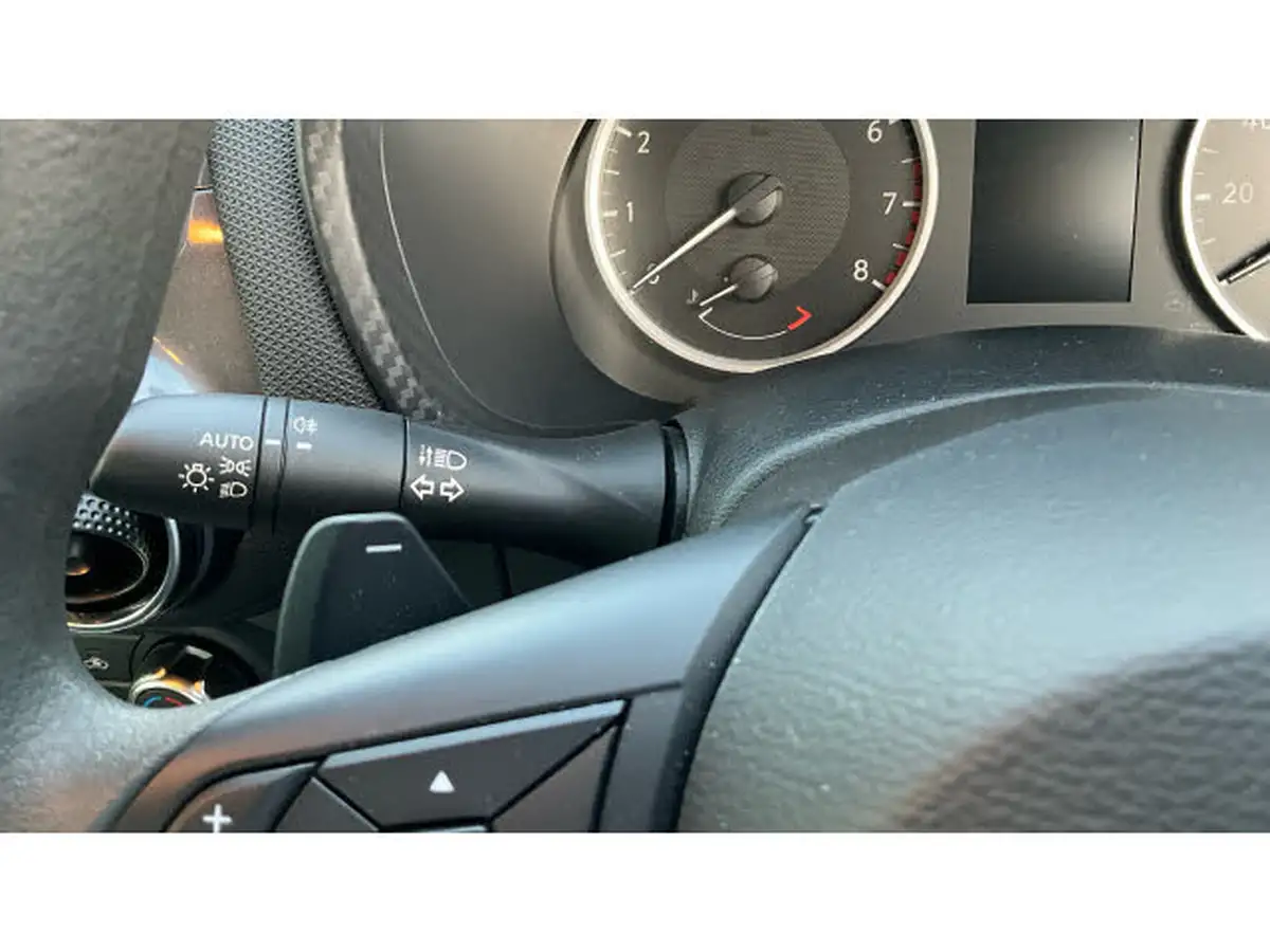 2023-nissan-juke-10-dig-t-acenta-dct-big-30