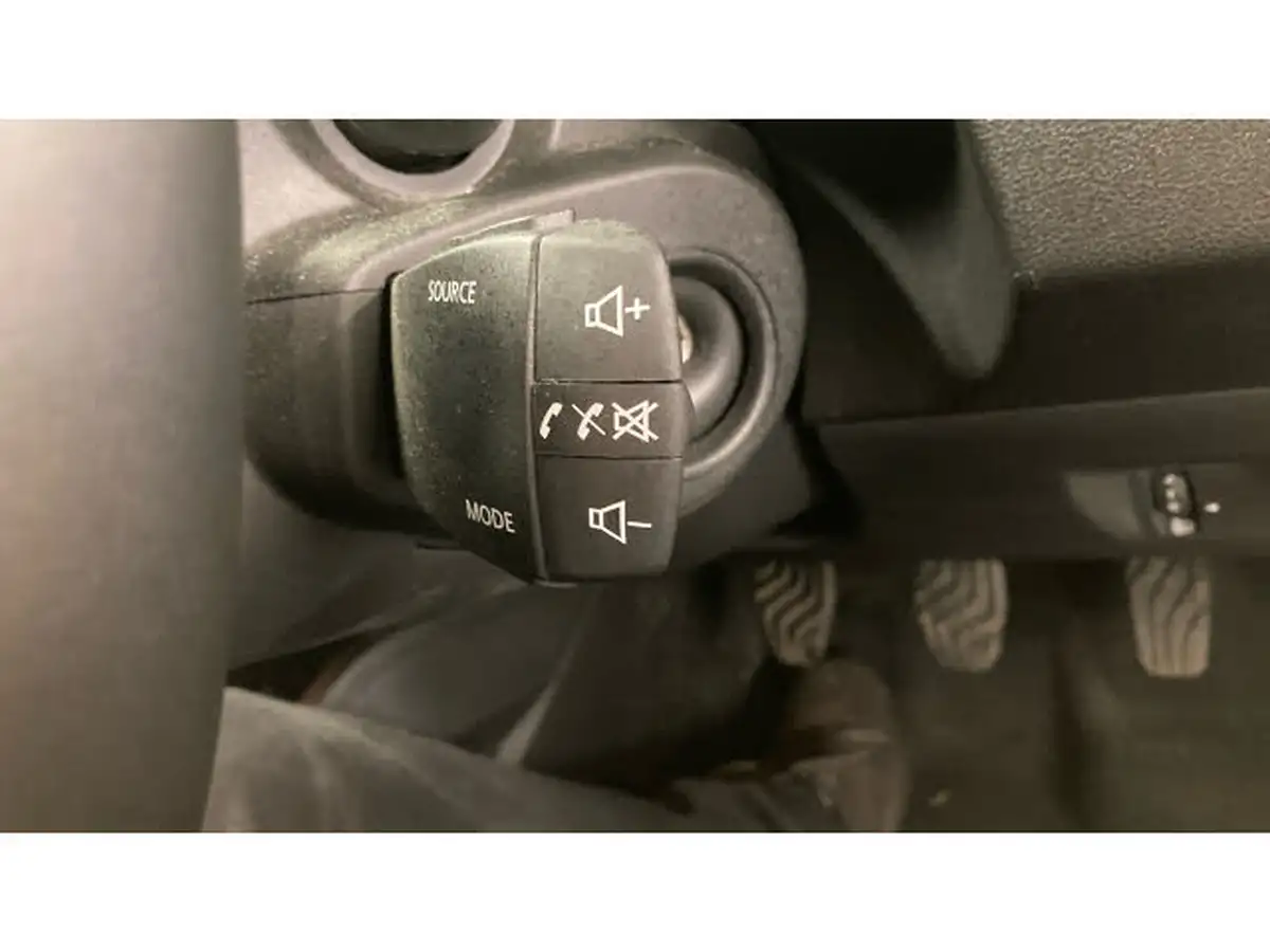 2022-dacia-duster-10-tce-comfort-90hpeu6d-4x2-window-van-big-29