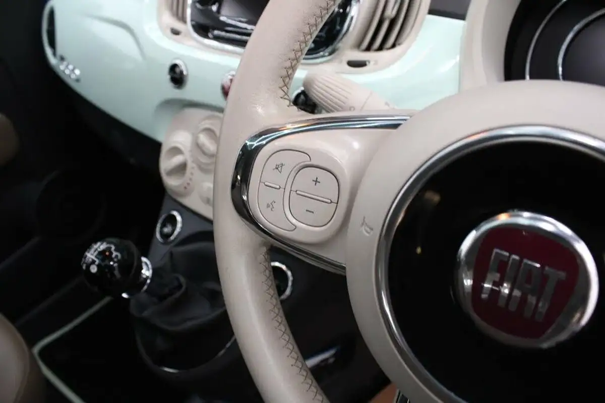 2015-fiat-500-12-lounge-ss-big-19