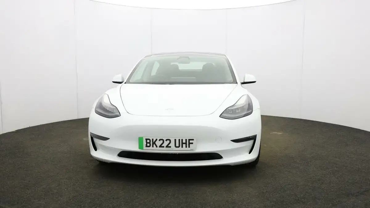 2022-tesla-model-3-e-performance-big-34