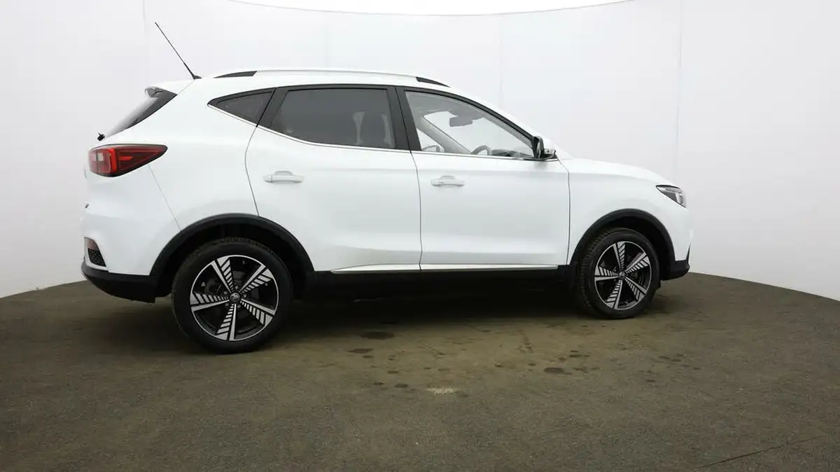 2020-mg-zs-suv-e-exclusive-ev-big-47