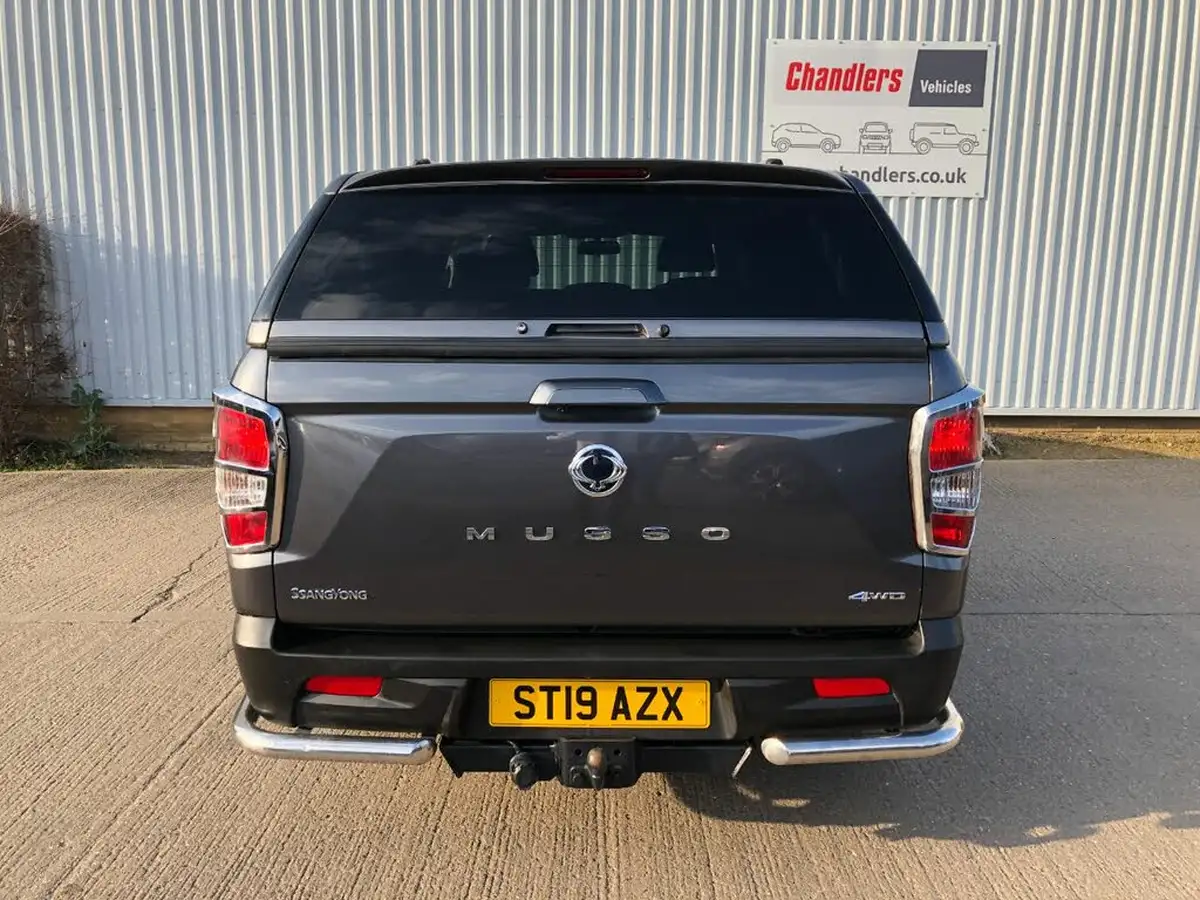 2019-kgm-ssangyong-musso-22td-saracen-auto-big-10