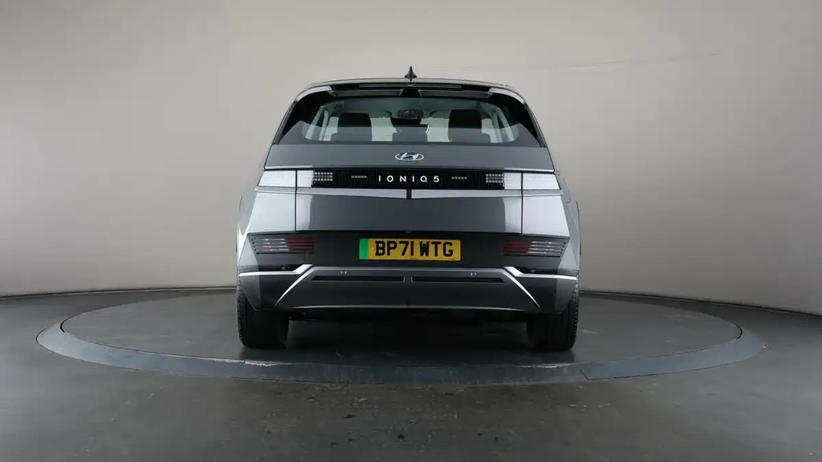 2022-hyundai-ioniq-5-e-se-connect-big-6