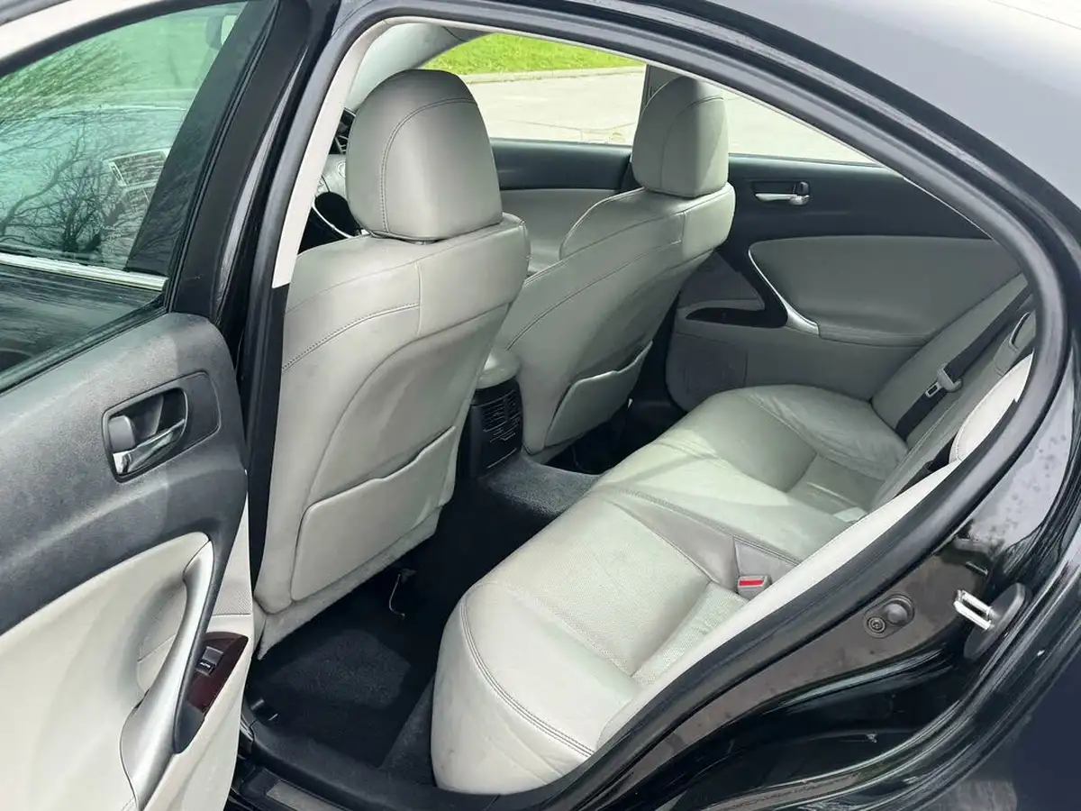 2006-lexus-is-250-25-se-l-auto-big-33