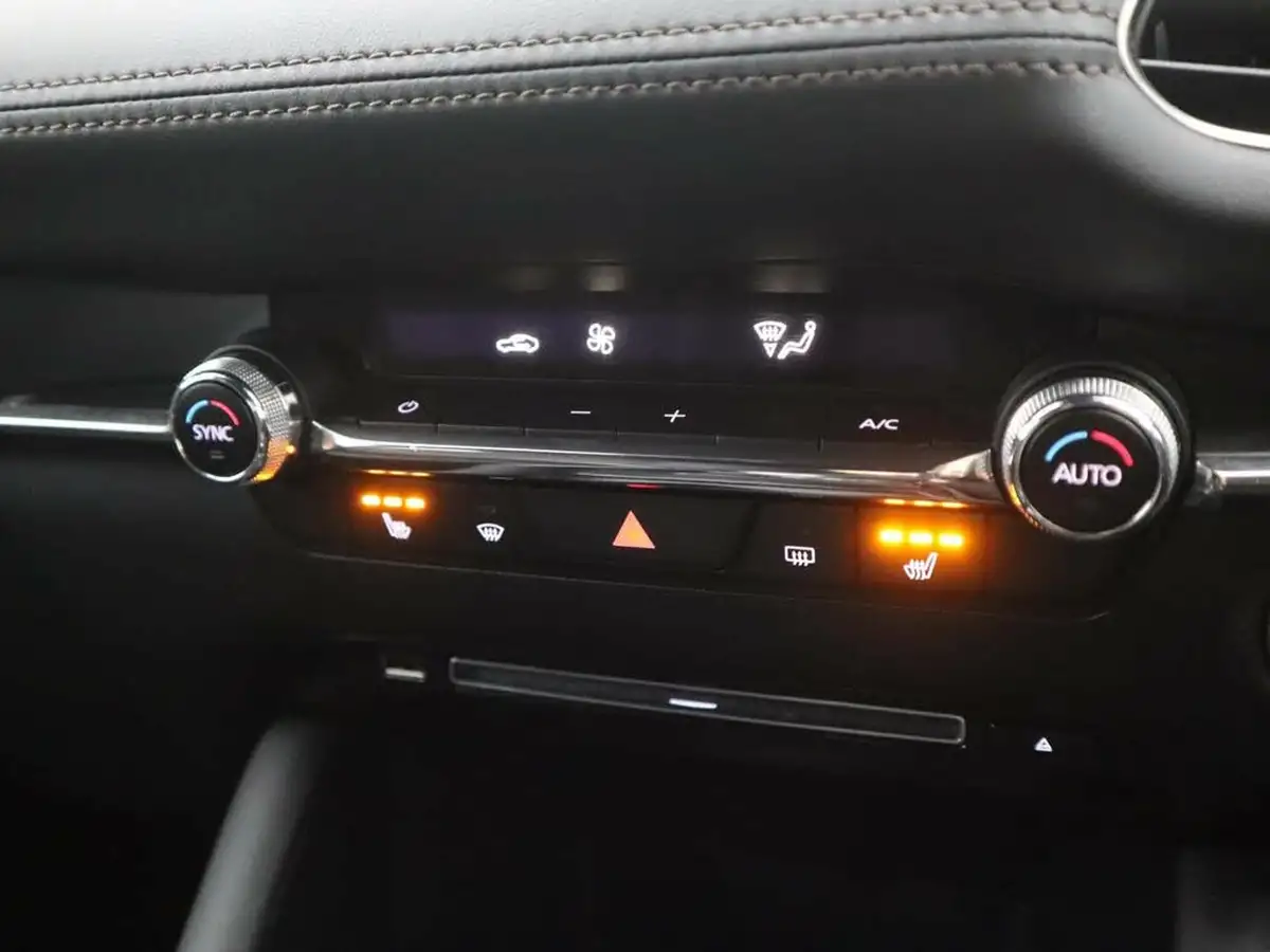 2020-mazda-mazda3-20-sport-lux-122ps-hatchback-5d-big-26