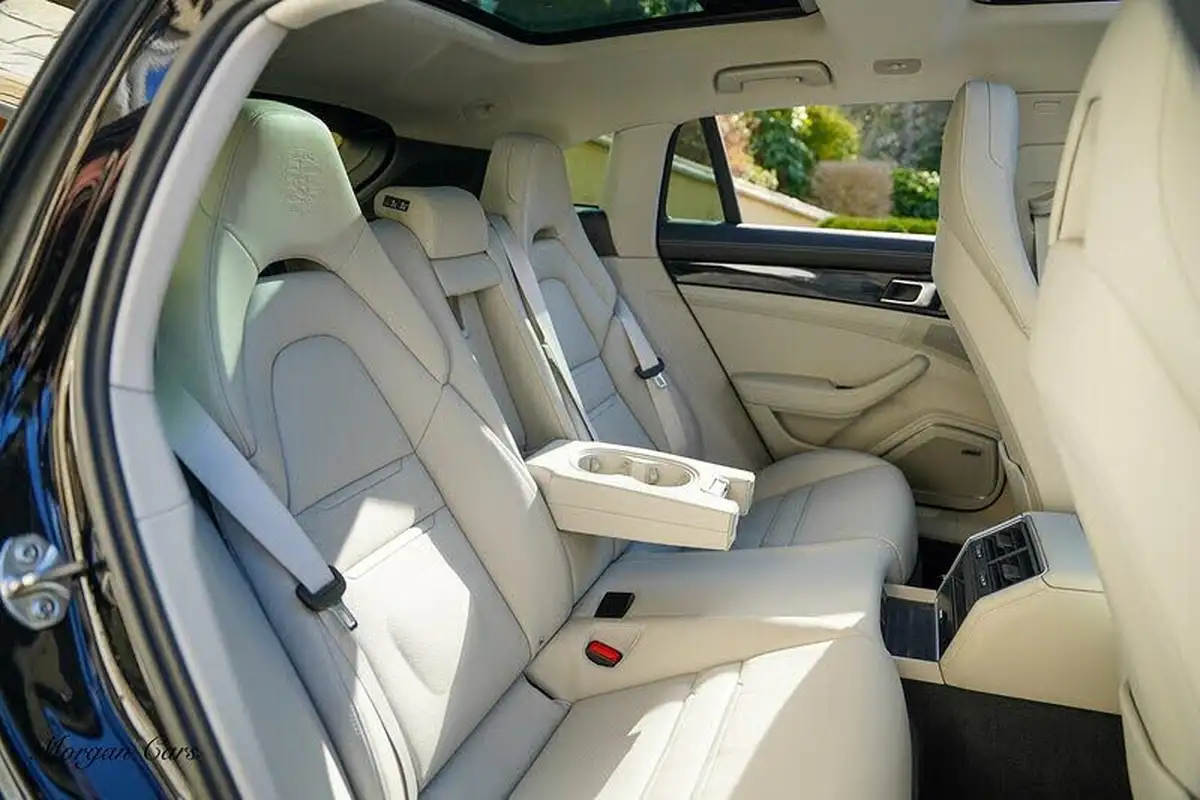2022-porsche-panamera-30-4-e-hybrid-sport-turismo-big-35