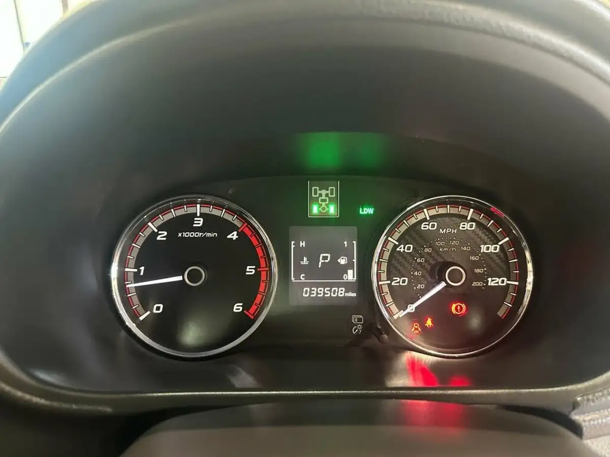 2018-mitsubishi-l200-24di-d-barbarian-eu6-auto-big-21