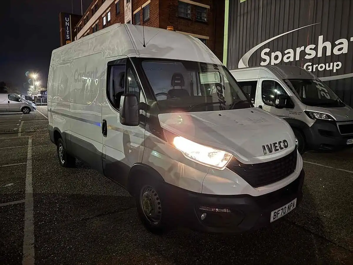 2021-iveco-daily-s-class-23td-35s12v-3520-h1-business-big-1
