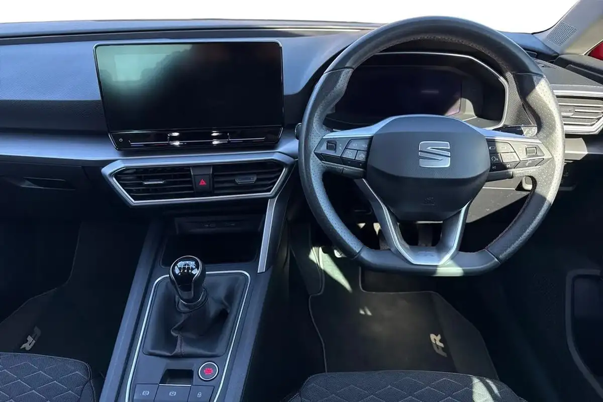 2021-seat-leon-15-tsi-evo-fr-150ps-hatchback-big-17