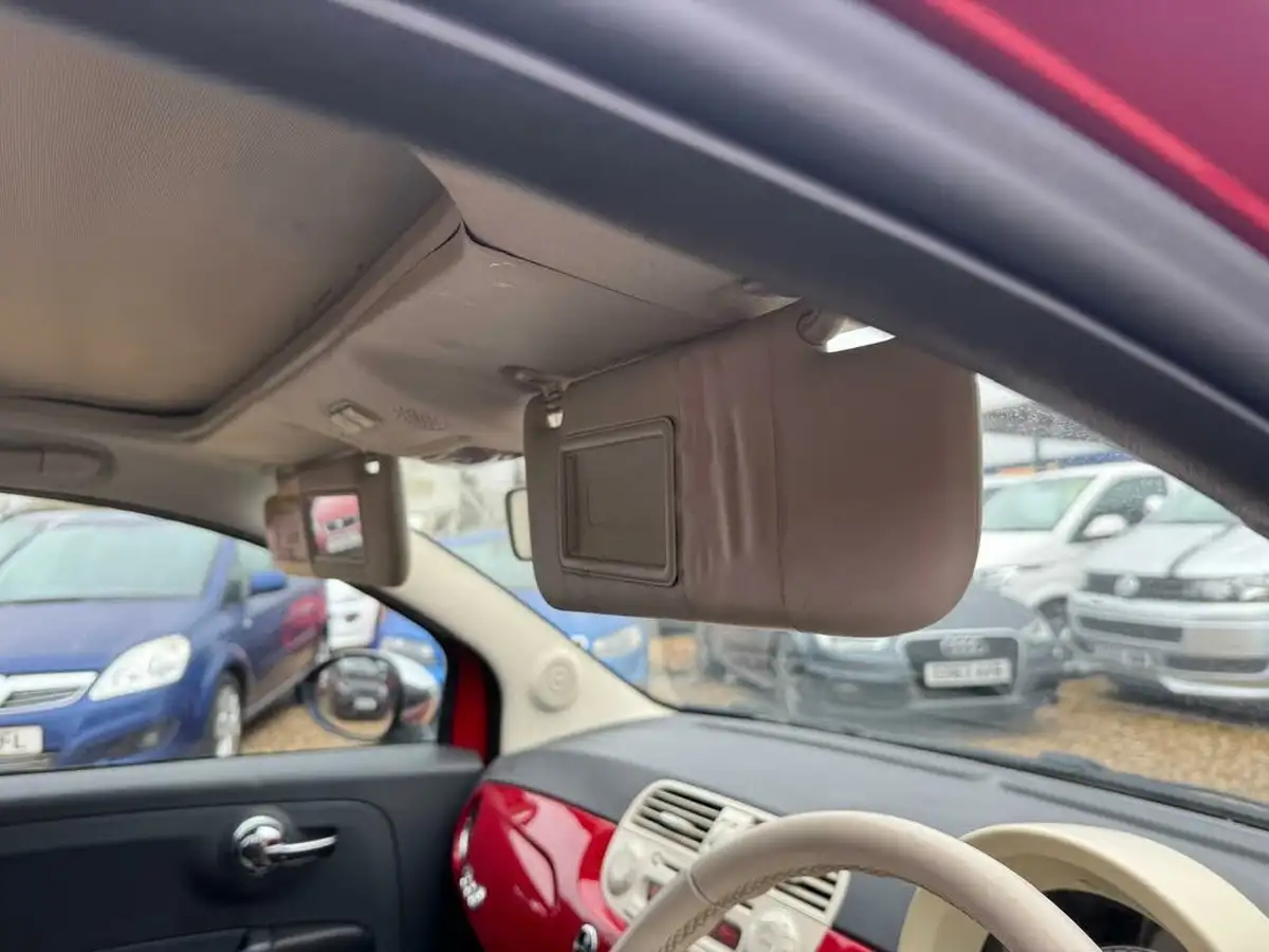 2010-fiat-500c-12-lounge-big-18