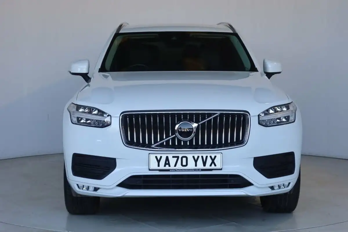 2021-volvo-xc90-20td-b5-momentum-big-5
