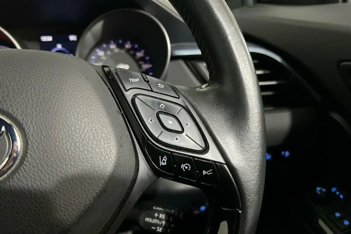 2021-toyota-c-hr-18-vvt-i-design-big-20