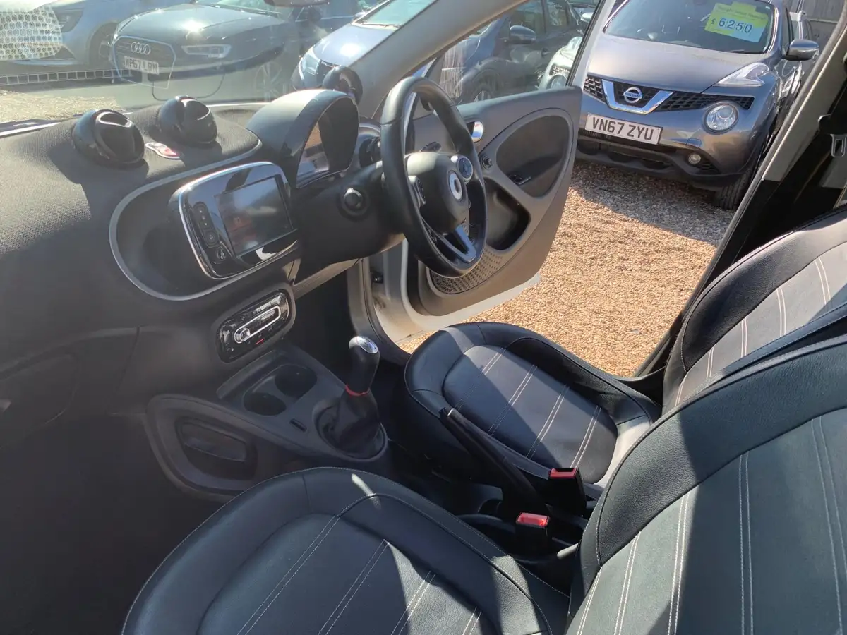 2016-smart-forfour-10-prime-71bhp-premium-plusss-big-26
