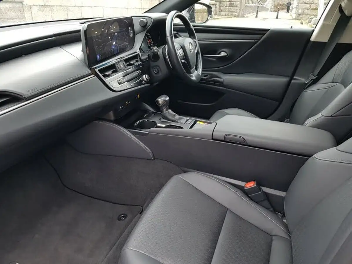 2021-lexus-es-300h-25-es-215bhp-big-4