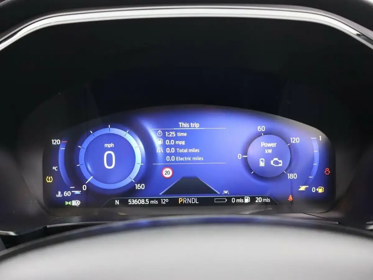 2020-ford-kuga-25t-st-line-x-big-15