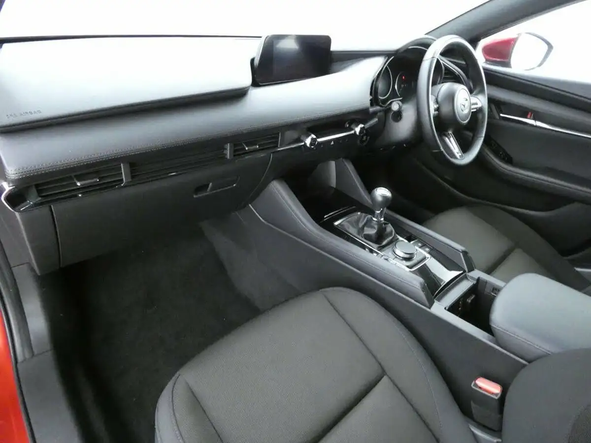 2022-mazda-mazda3-20-se-l-lux-186ps-hatchback-5d-big-20