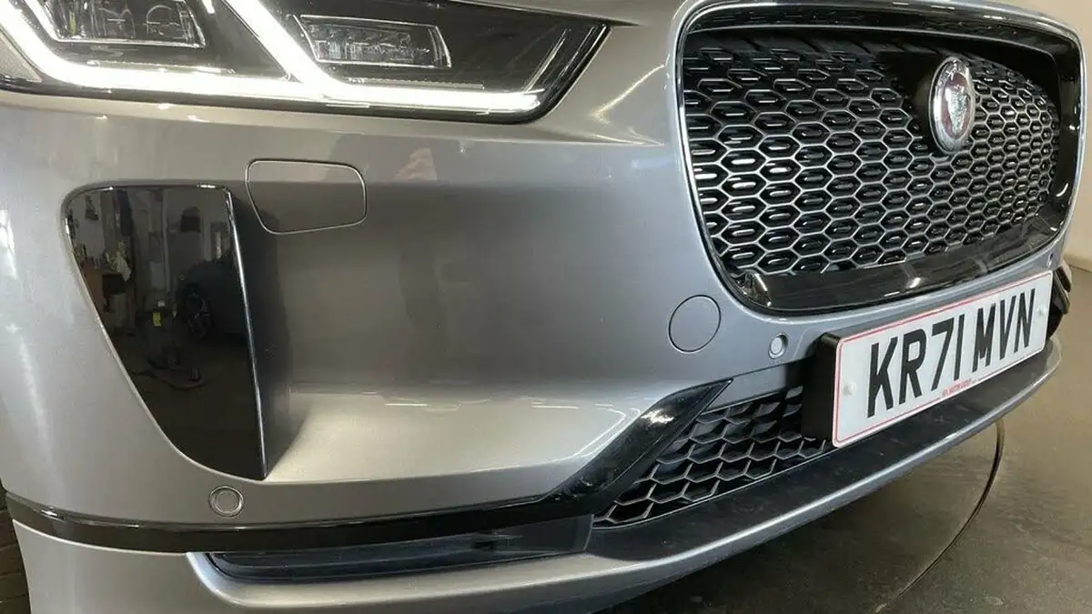 2021-jaguar-i-pace-ev400-black-big-10