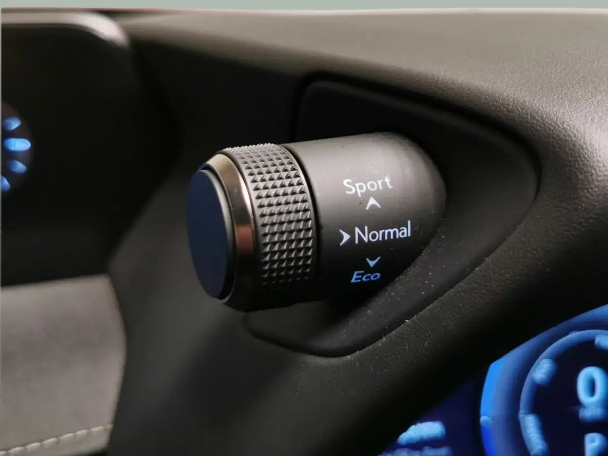 2022-lexus-ux-300e-e-ux-204ps-728kwh-big-18