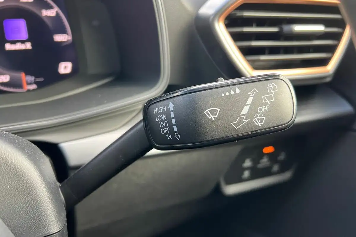 2025-cupra-formentor-15-etsi-v1-big-24