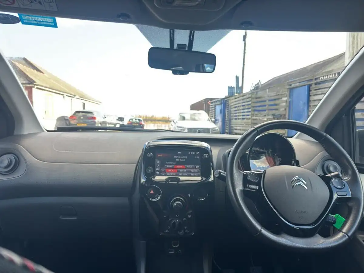 2020-citroen-c1-10-vti-flair-ss-5d-big-26
