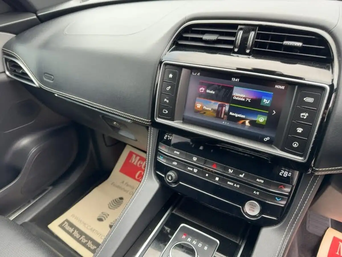 2018-jaguar-f-pace-20i-r-sport-250ps-awd-1997cc-big-43