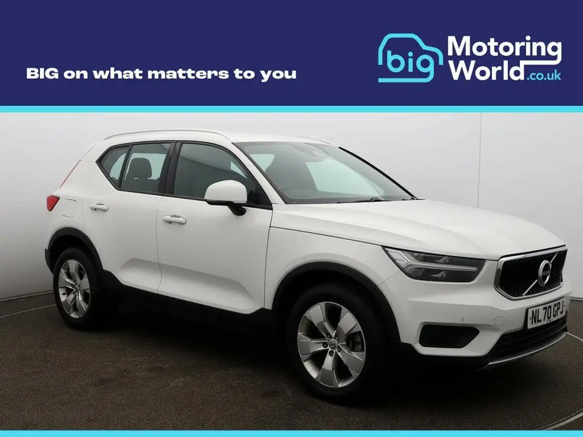 2020-volvo-xc40-20-b4-momentum-big-0