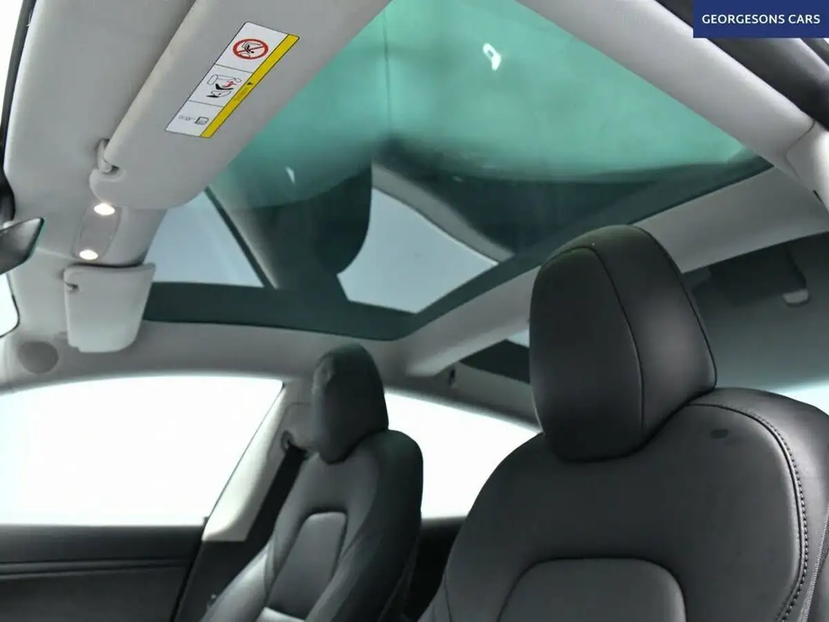 2020-tesla-model-3-e-long-range-big-19