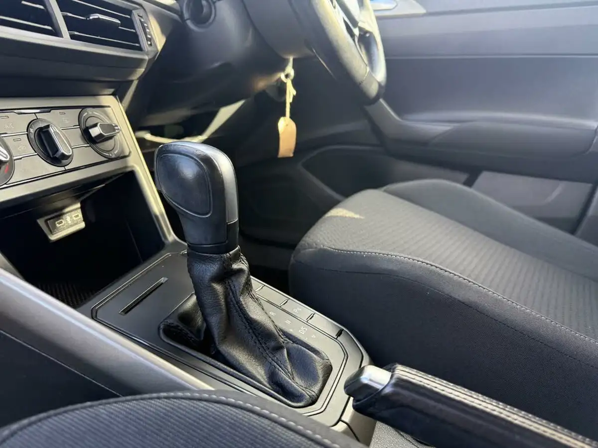 2021-volkswagen-polo-10-tsi-match-dsg-big-23