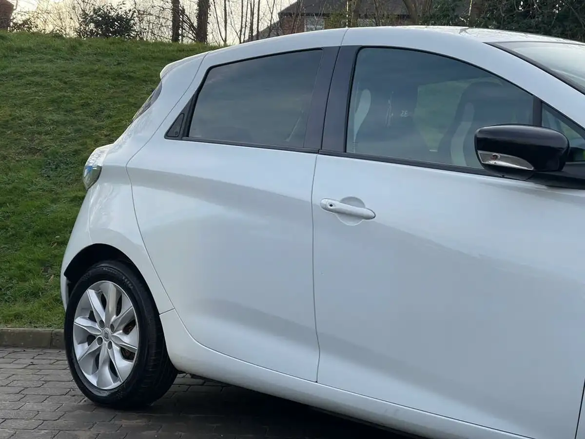 2015-renault-zoe-e-dynamique-nav-big-66