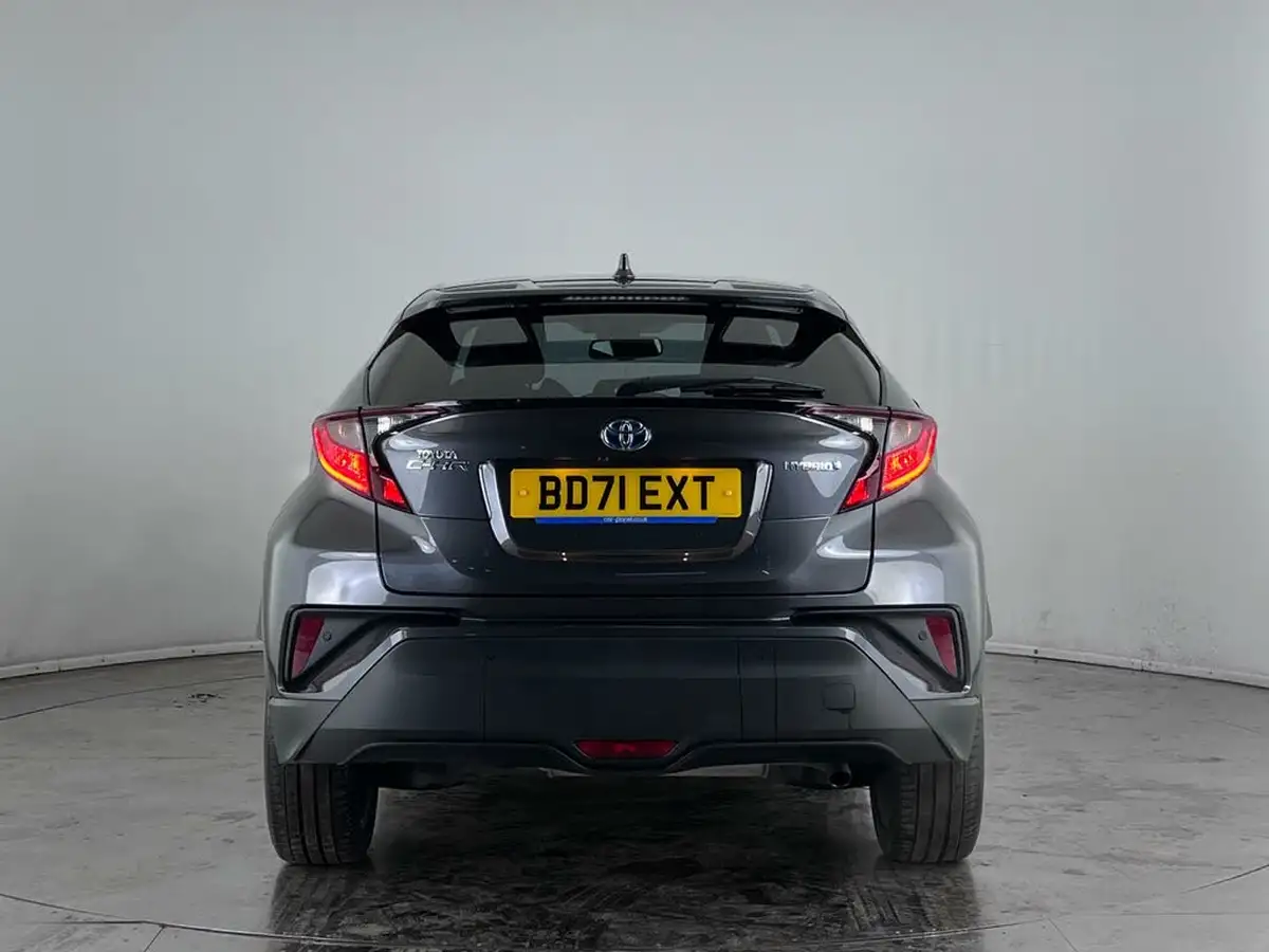2021-toyota-c-hr-18-vvt-i-design-big-6
