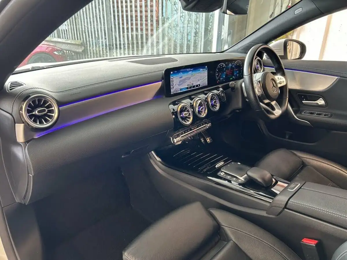 2020-mercedes-benz-cla-13-cla-250e-amg-line-premium-shooting-brake-5d-big-32