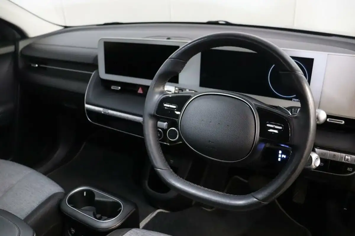 2022-hyundai-ioniq-5-e-premium-170ps-58kwh-rwd-big-23