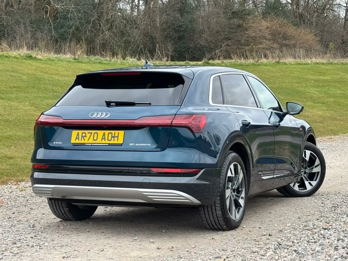 2021-audi-e-tron-50e-sport-station-wagon-big-5
