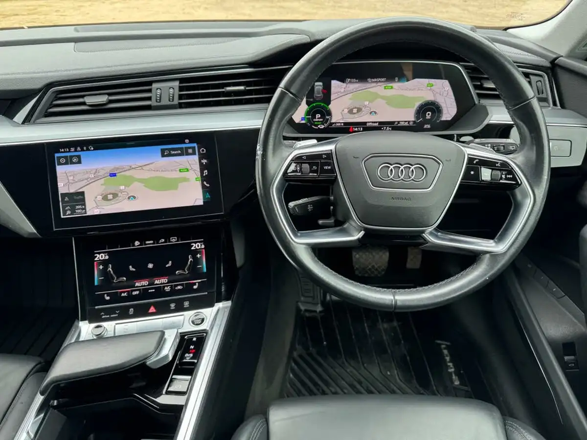 2021-audi-e-tron-50e-sport-station-wagon-big-33